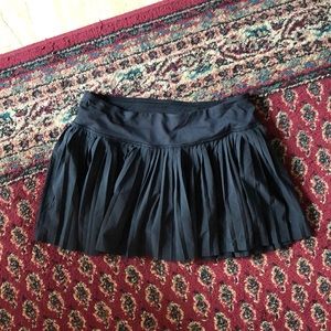 Lululemon pleated skirt